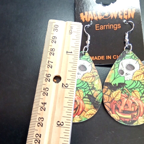 3 For $15 Trick or Treat Halloween Earrings NEW - Picture 3 of 4